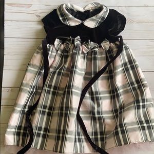 Really pretty 2t dress